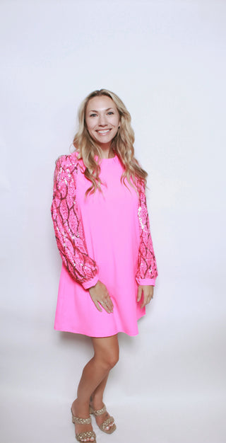 Kira in Fuchsia Dress