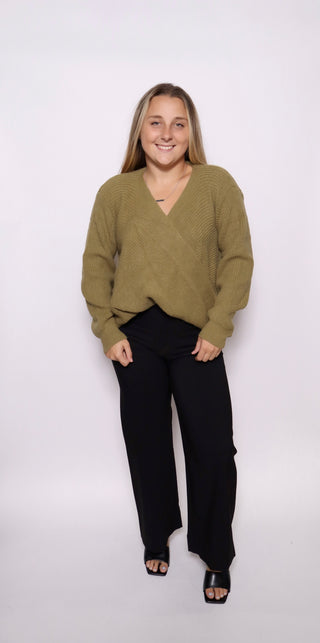 TWISTED FRONT SWEATER TOP