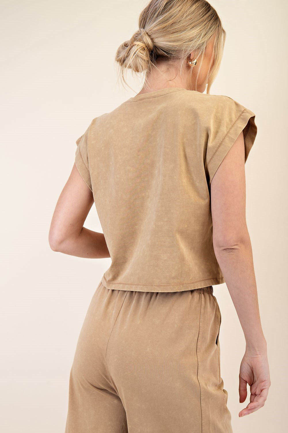 Round Neck Short Sleeve Top