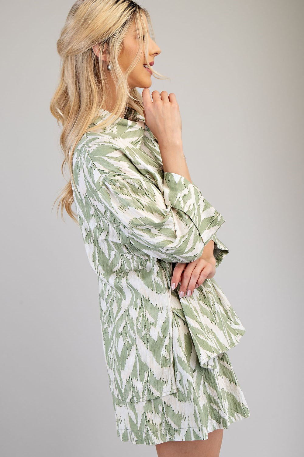 Collar Neck Print Shirts