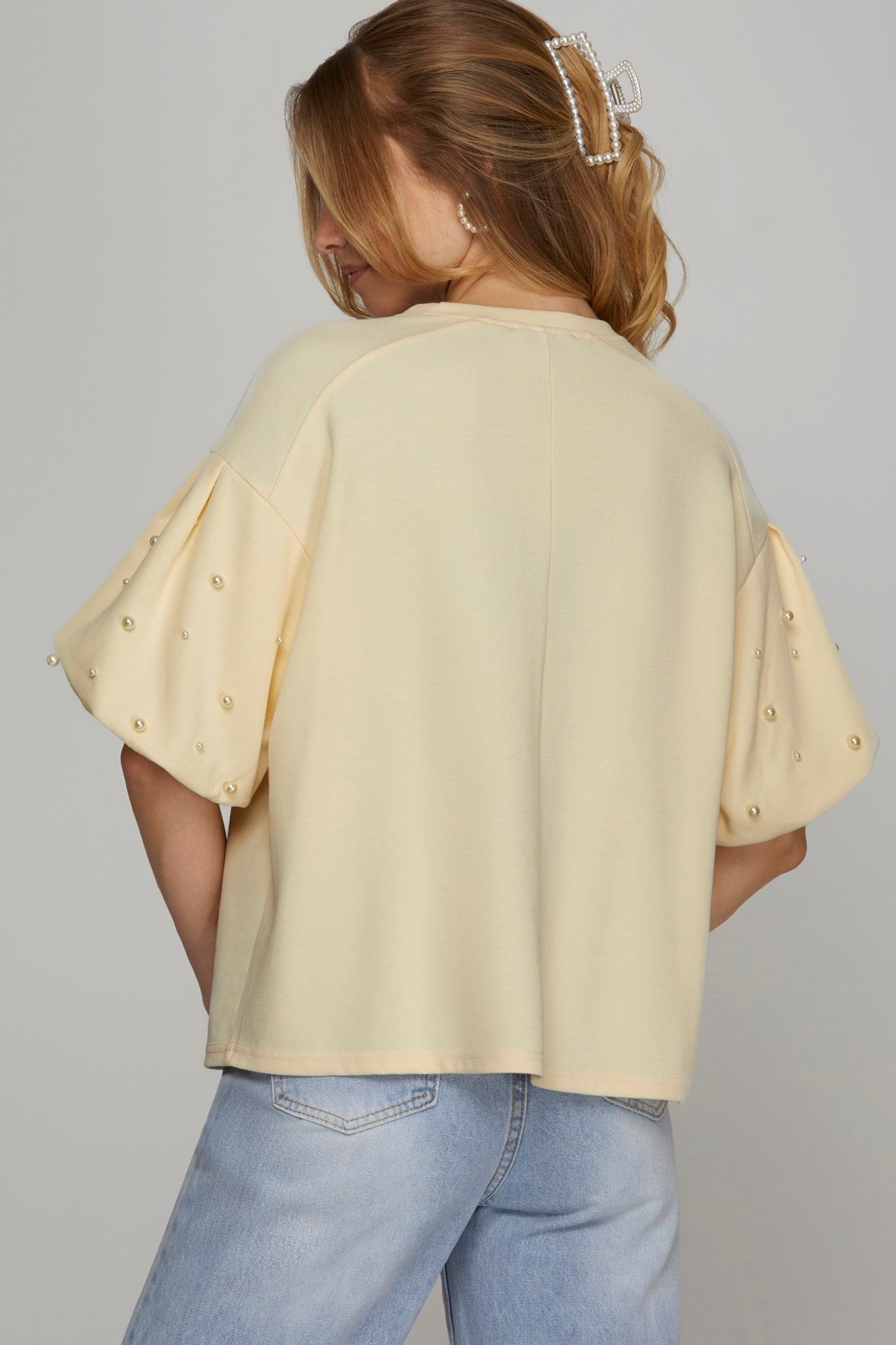 SHORT SLEEVE PEARL HEAVY KNIT TOP