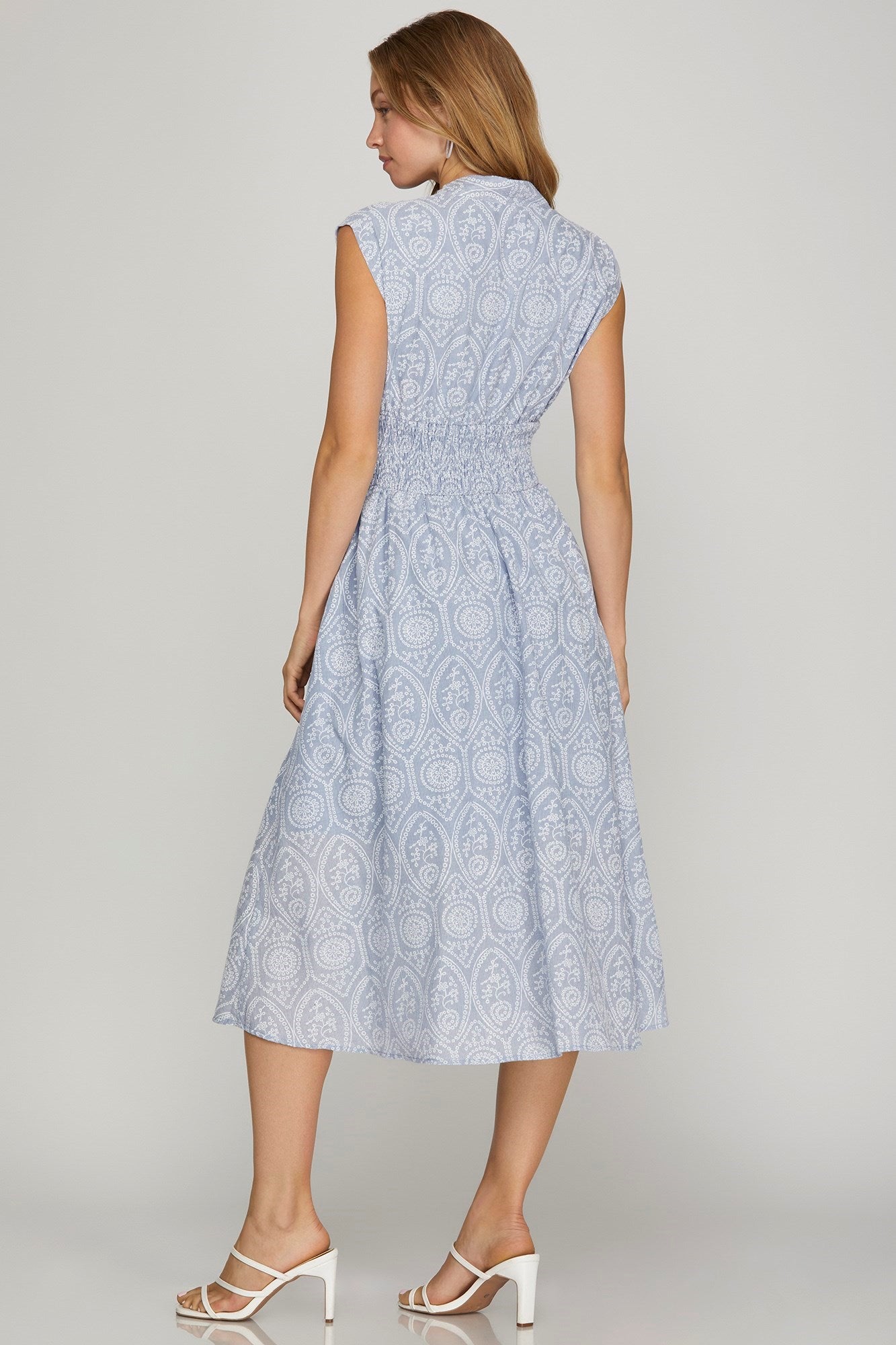 DROP SHOULDER SMOCKED WAIST FRONT ZIP EYELET PRINTED MIDI DRESS WITH POCKETS