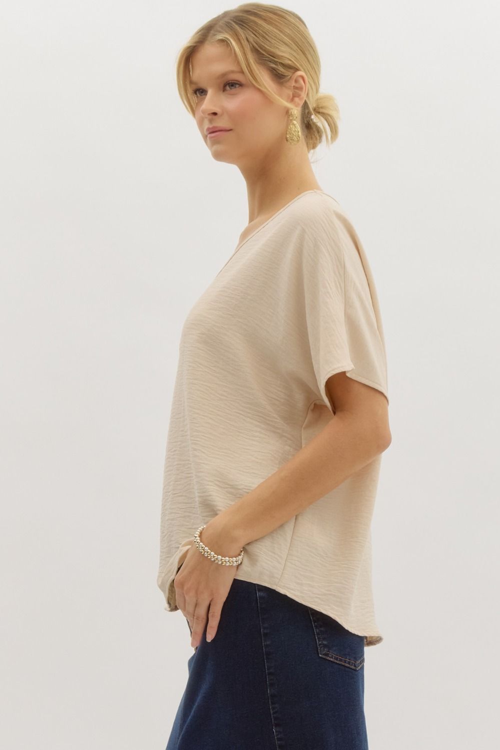 Solid v-neck top
