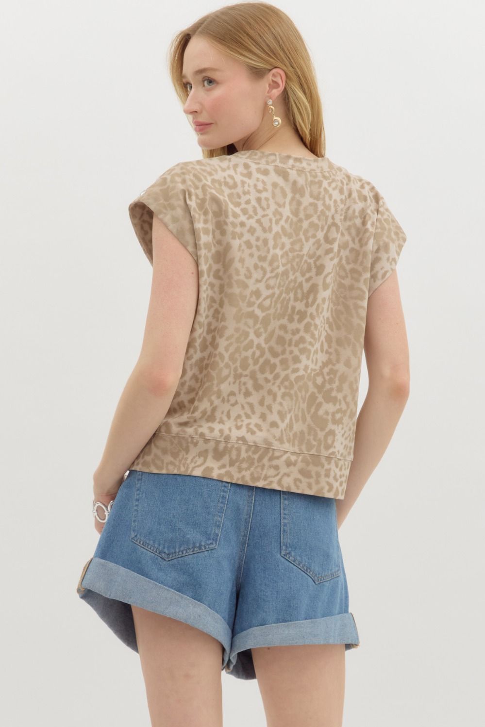 Leopard print jersy knit pullover muscle top