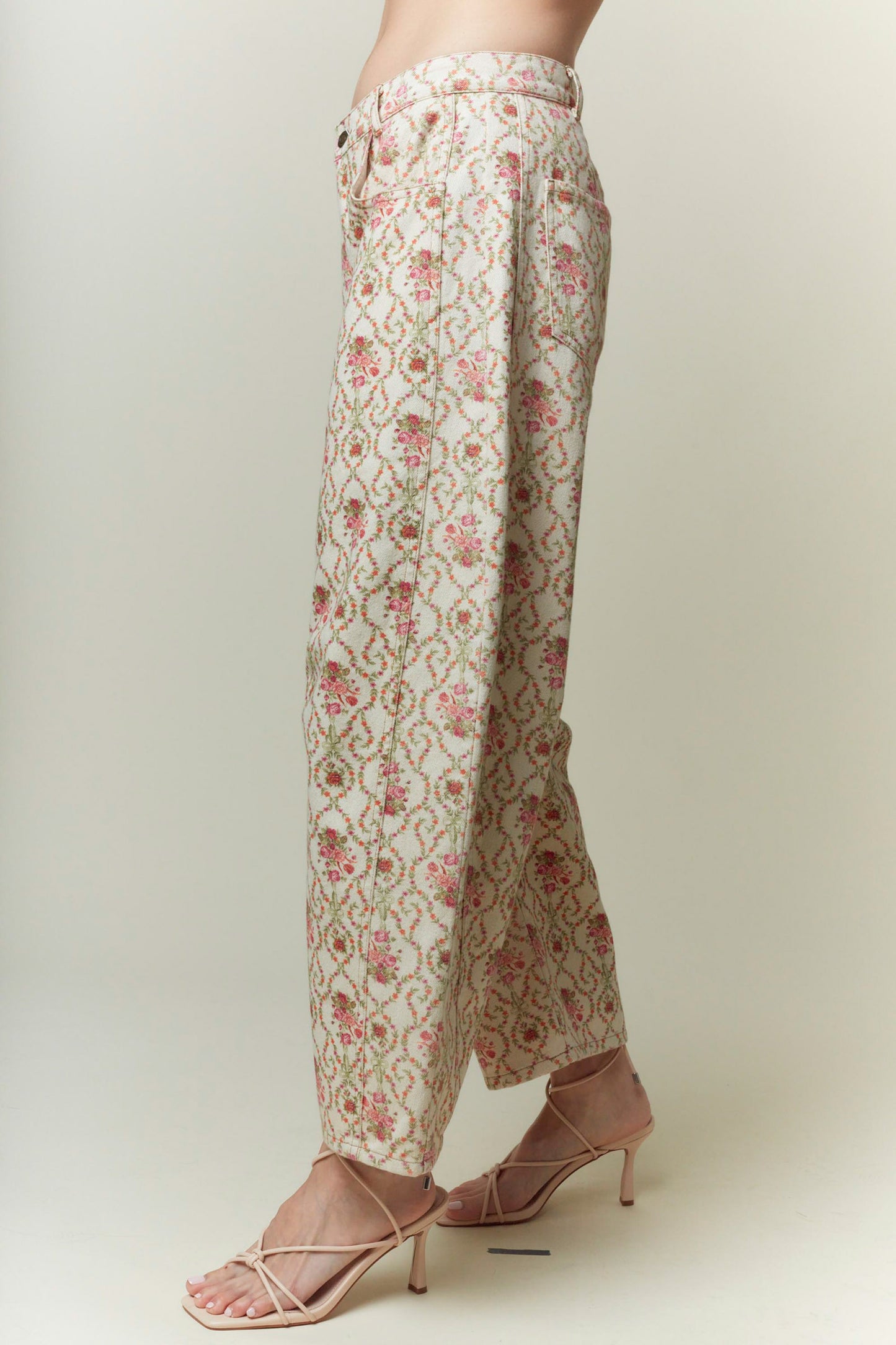 Jacquard Floral Printed Barrel Jeans