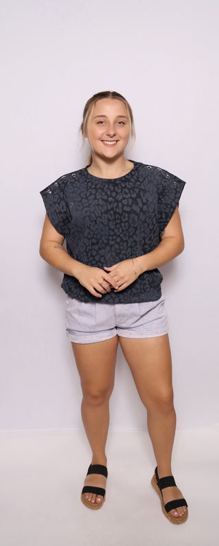Leopard print jersy knit pullover muscle top