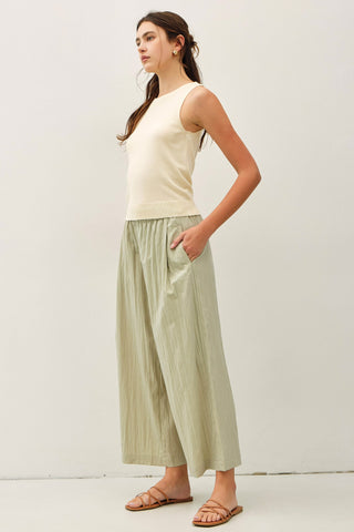 Effortless Edge Top