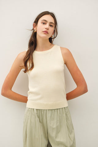 Effortless Edge Top