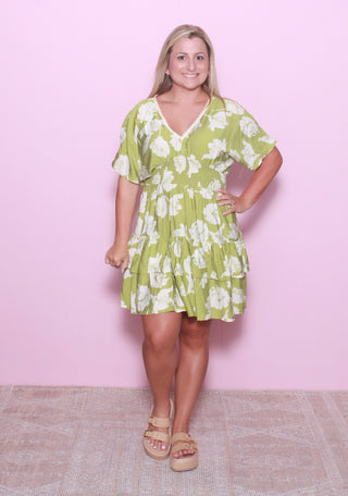 DROP SHOULDER SHORT SLEEVE WOVEN PRINT WAIST SMOCKING TIERED DRESS WITH POCKETS