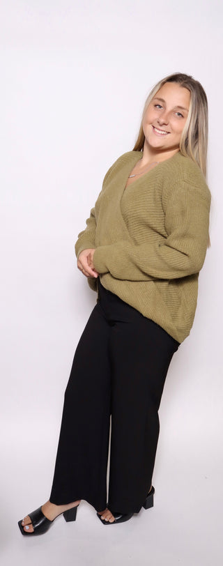 TWISTED FRONT SWEATER TOP