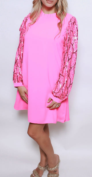 Kira in Fuchsia Dress